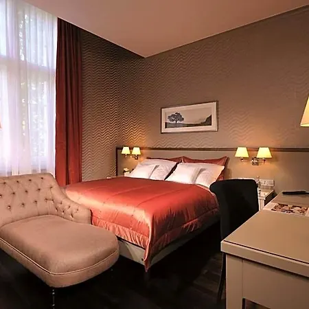 호텔 Western Stadtpalais 4*