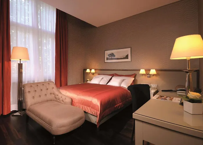 Western Stadtpalais Ξενοδοχείο 4*